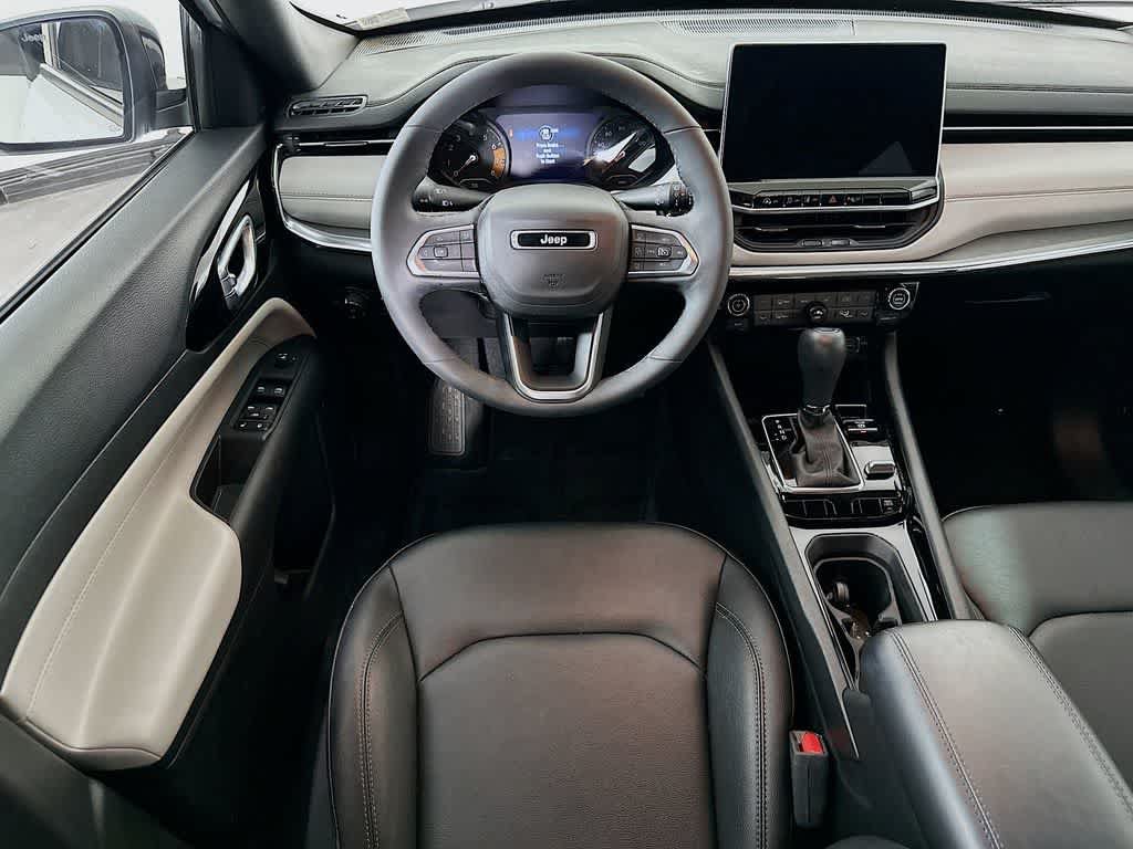 Used 2024 Jeep Compass Limited AWD/4WD image 10