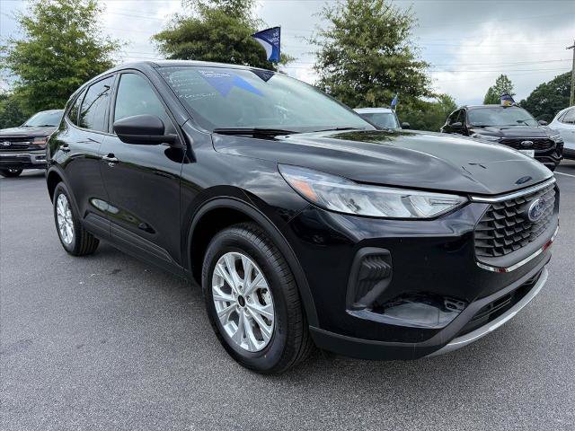 Certified 2025 Ford Escape Active AWD/4WD image 2