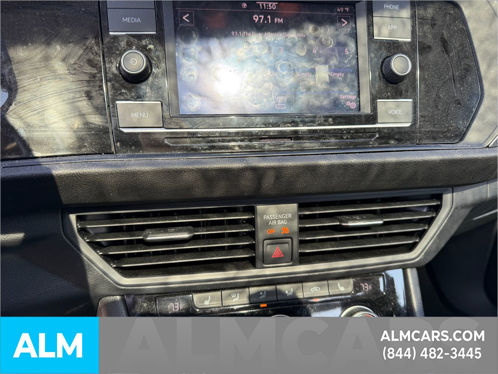 Used 2024 Volkswagen Jetta SE w/ Panoramic Sunroof Package image 15