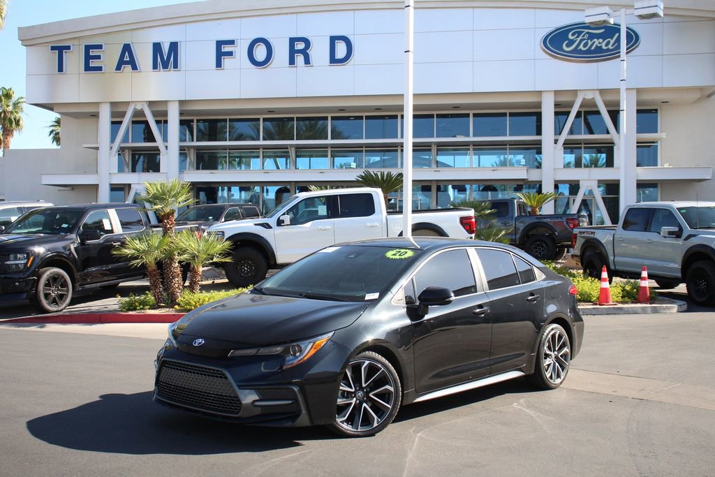Used 2020 Toyota Corolla SE w/ Carpet Mat Package (TMS) FWD image 2