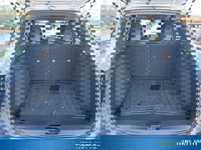 Used 2025 Nissan Kicks SR image 11