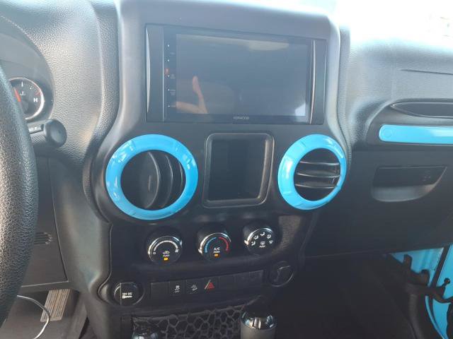 Used 2017 Jeep Wrangler Unlimited Sport AWD/4WD image 11