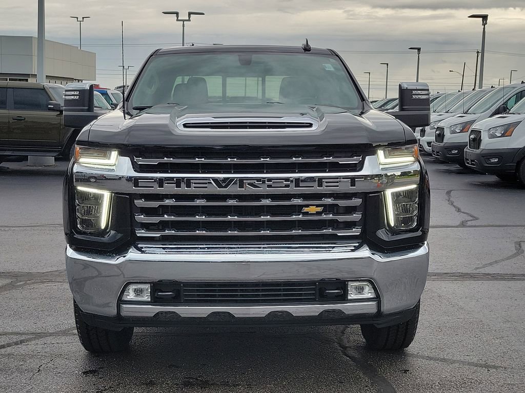 Used 2022 Chevrolet Silverado 2500 LTZ w/ LTZ Convenience Package AWD/4WD image 2