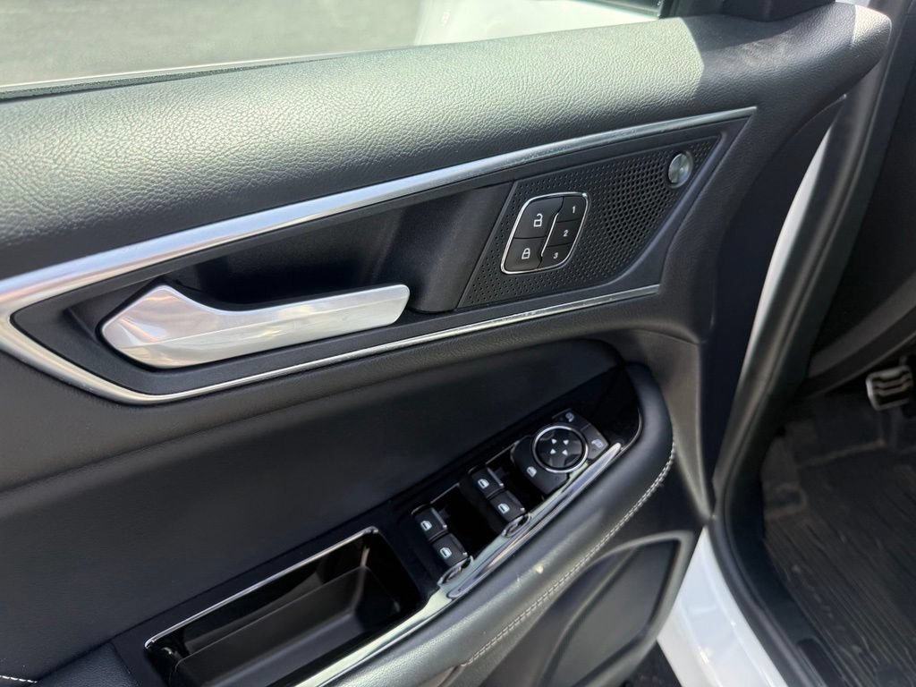 Certified 2020 Ford Edge ST w/ Equipment Group 401A AWD/4WD image 18