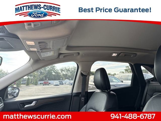 Certified 2020 Ford Escape Titanium FWD image 11