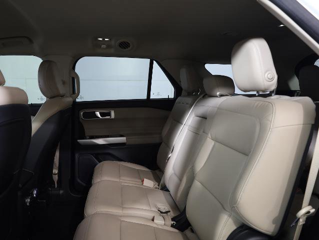 Certified 2020 Ford Explorer XLT w/ Equipment Group 202A image 9