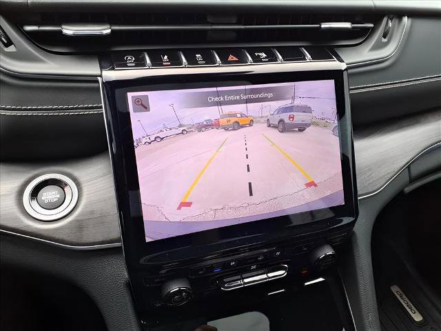 Used 2023 Jeep Grand Cherokee Overland image 23