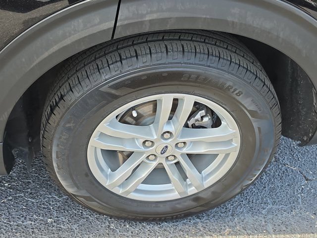 Certified 2023 Ford Explorer XLT RWD image 7