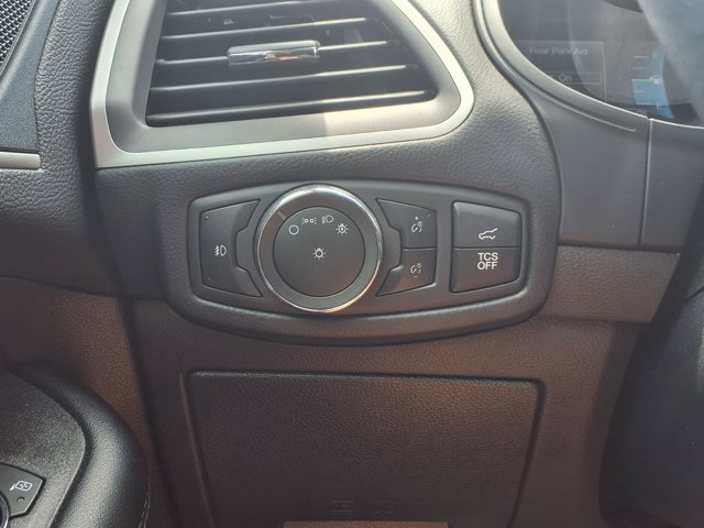 Certified 2022 Ford Edge SEL w/ Convenience Package AWD/4WD image 16