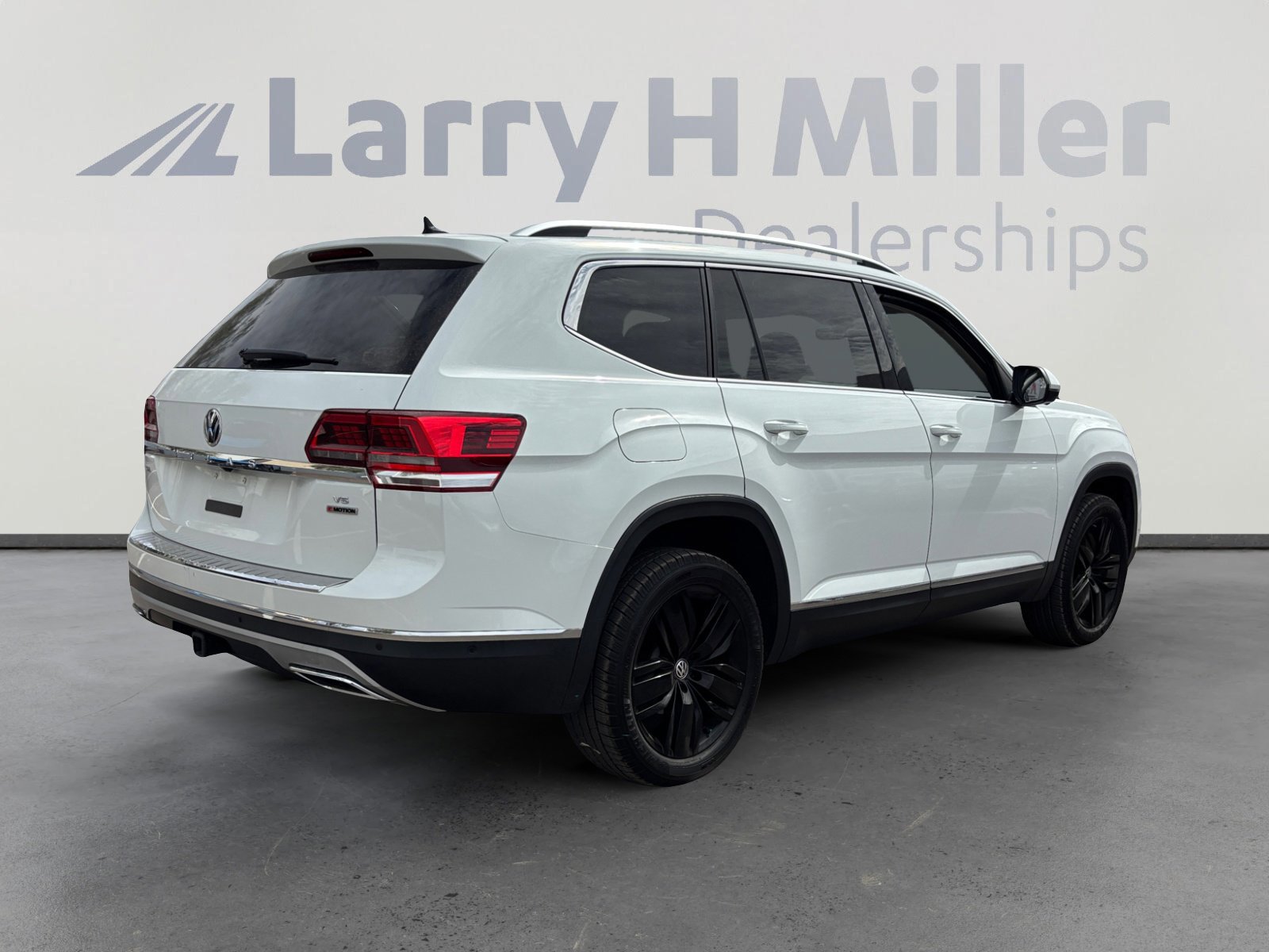 Used 2019 Volkswagen Atlas SEL Premium AWD/4WD image 5