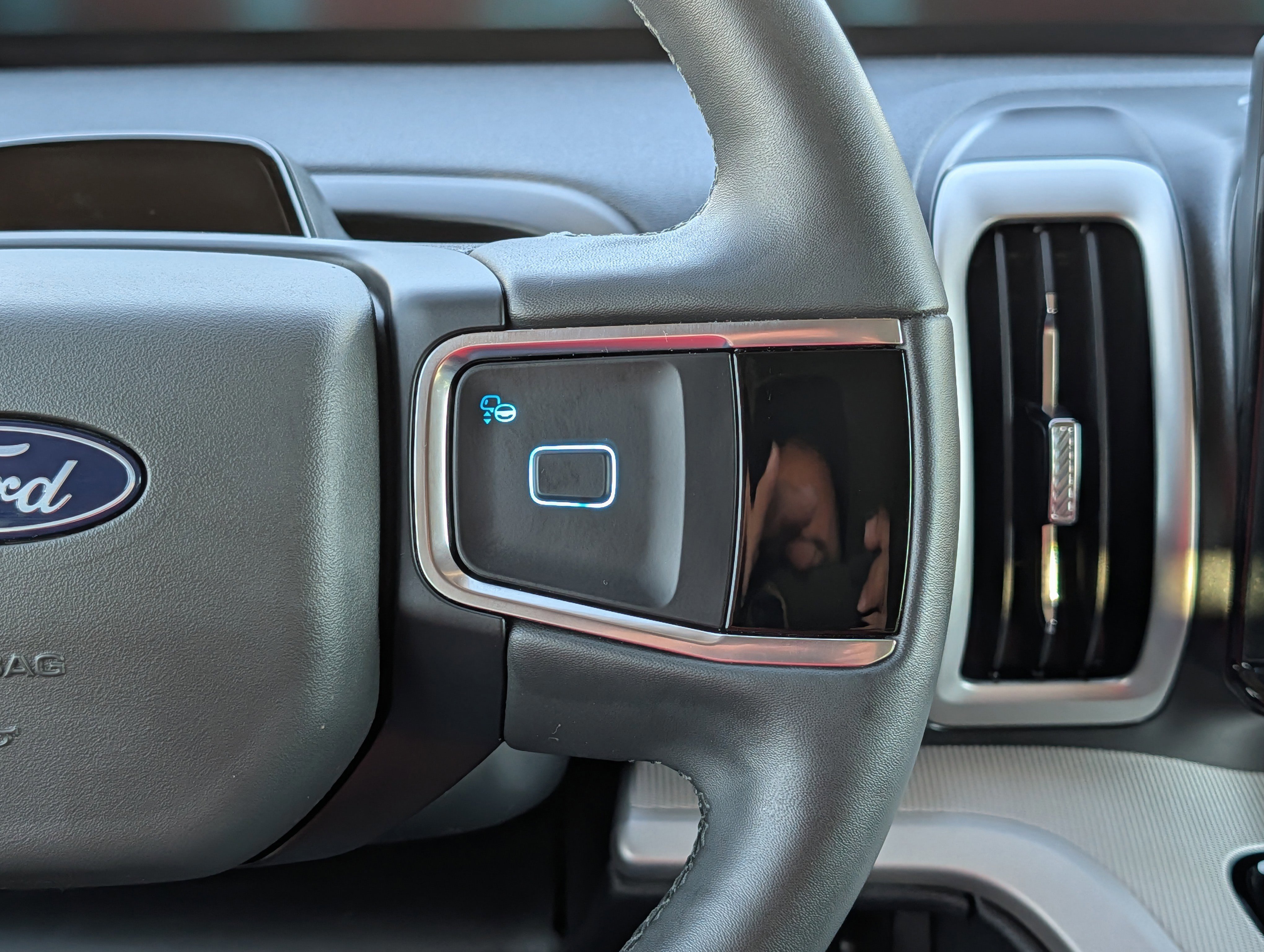 Certified 2025 Ford Expedition Max Active image 30