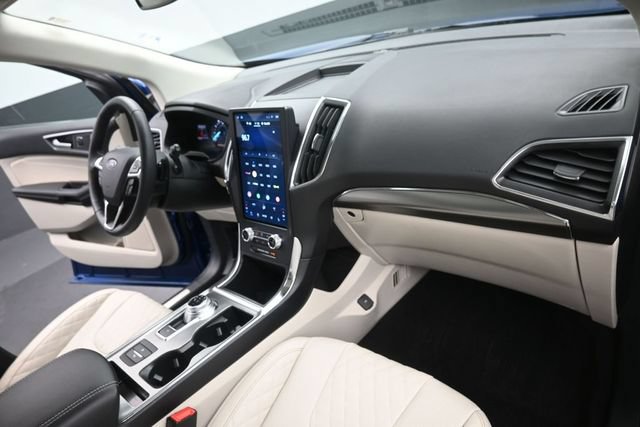Certified 2023 Ford Edge Titanium w/ Equipment Group 301A AWD/4WD image 30