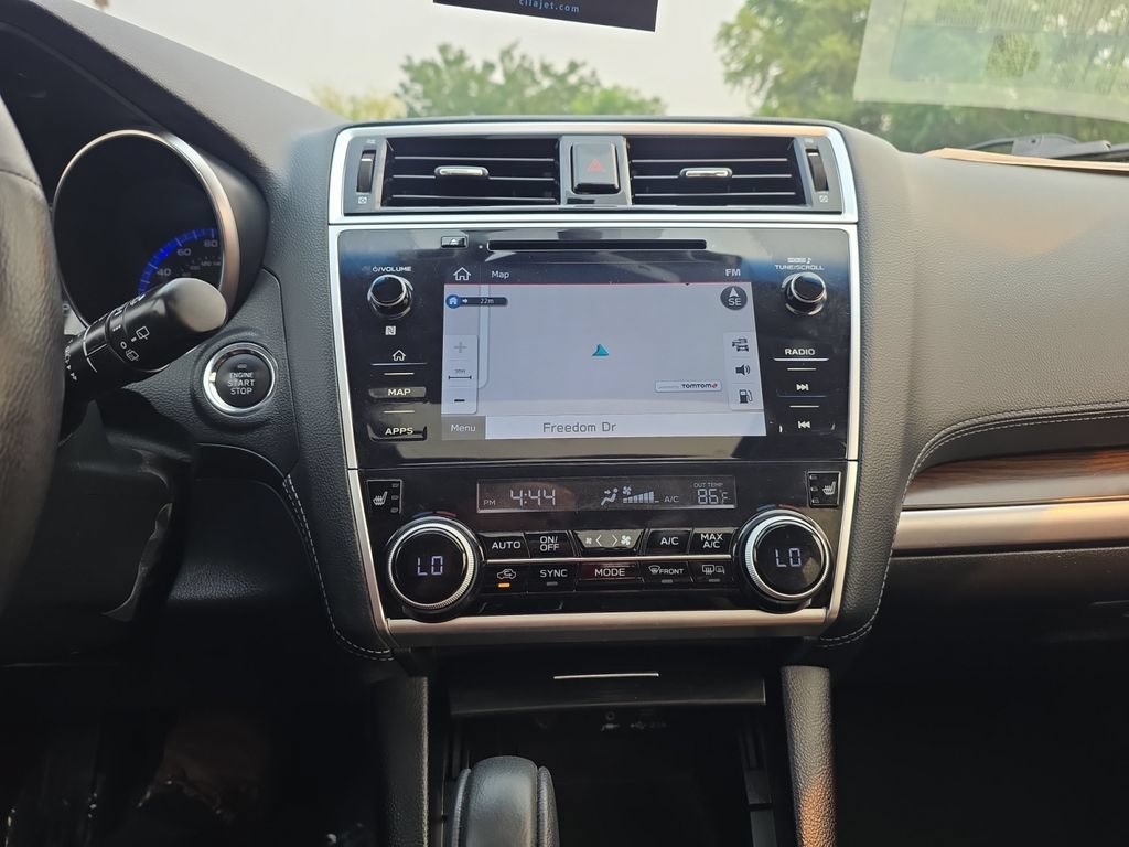 Used 2019 Subaru Outback 3.6R Touring AWD/4WD image 10