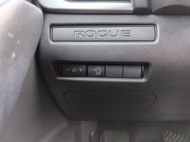 Used 2023 Nissan Rogue S AWD/4WD image 30