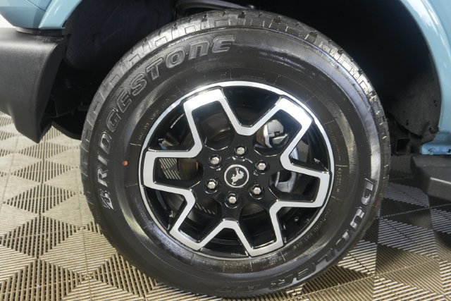 Certified 2023 Ford Bronco Outer Banks AWD/4WD image 9