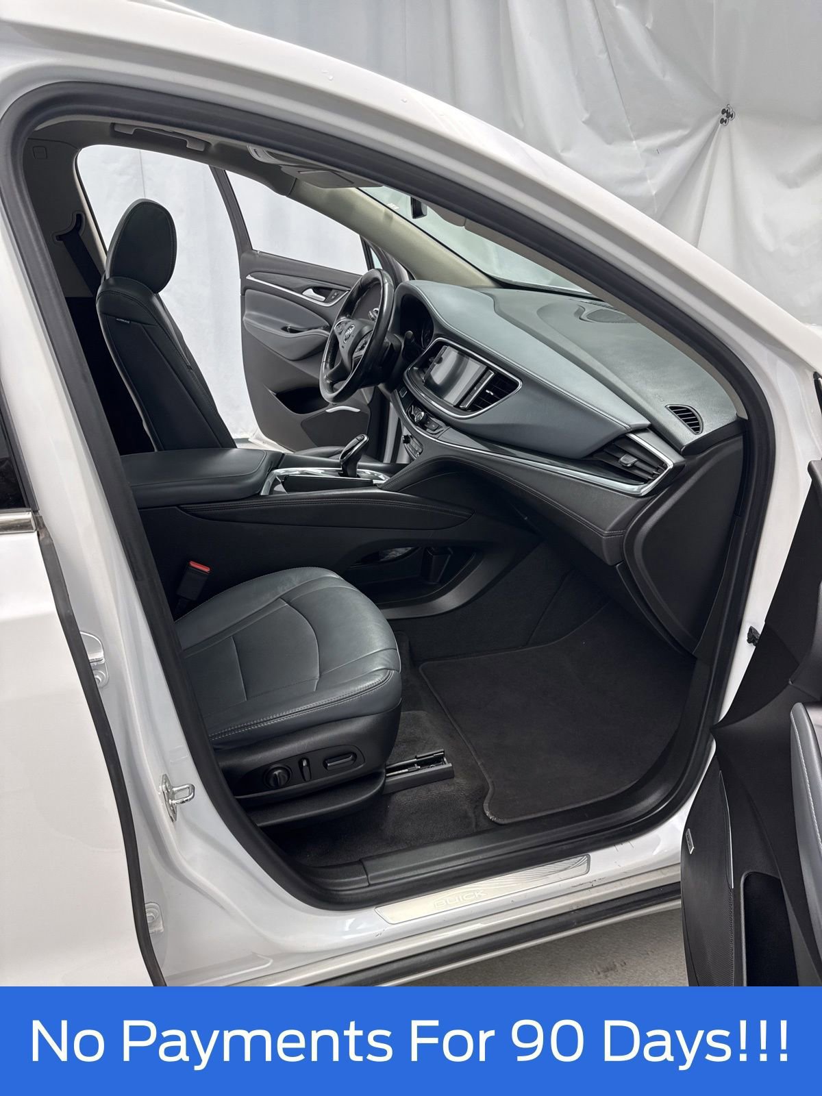 Used 2020 Buick Enclave Essence w/ Sound and Sites Package image 34