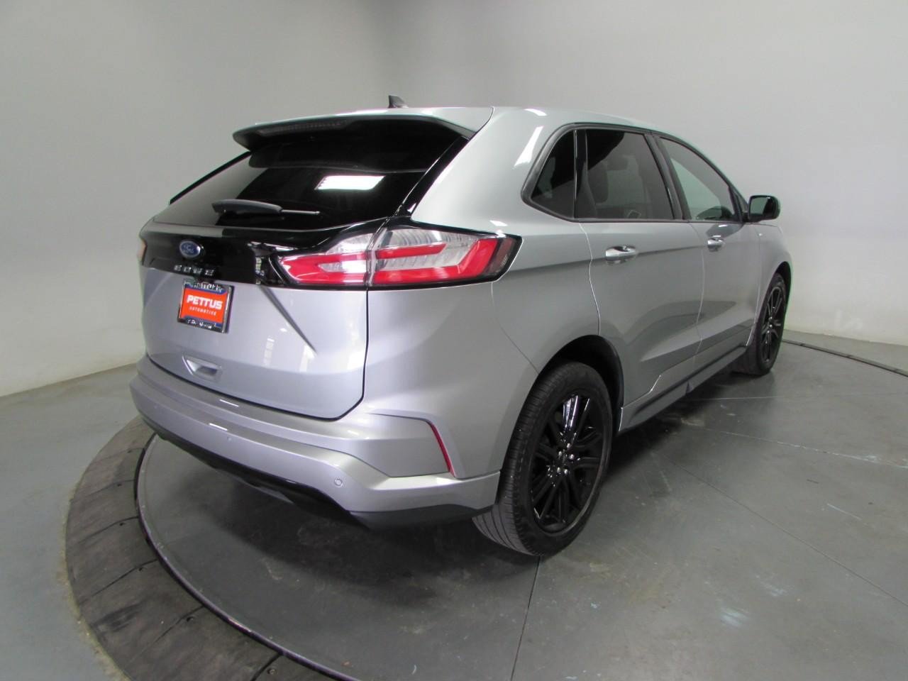 Certified 2024 Ford Edge ST-Line AWD/4WD image 7