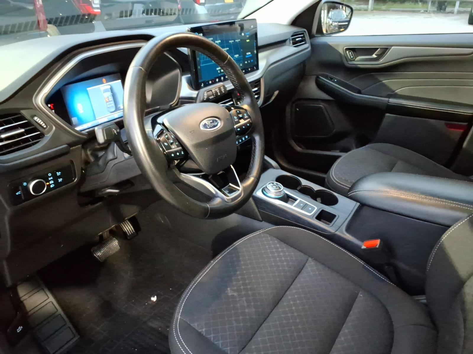 Certified 2024 Ford Escape Active w/ Tech Pack #1 AWD/4WD image 10