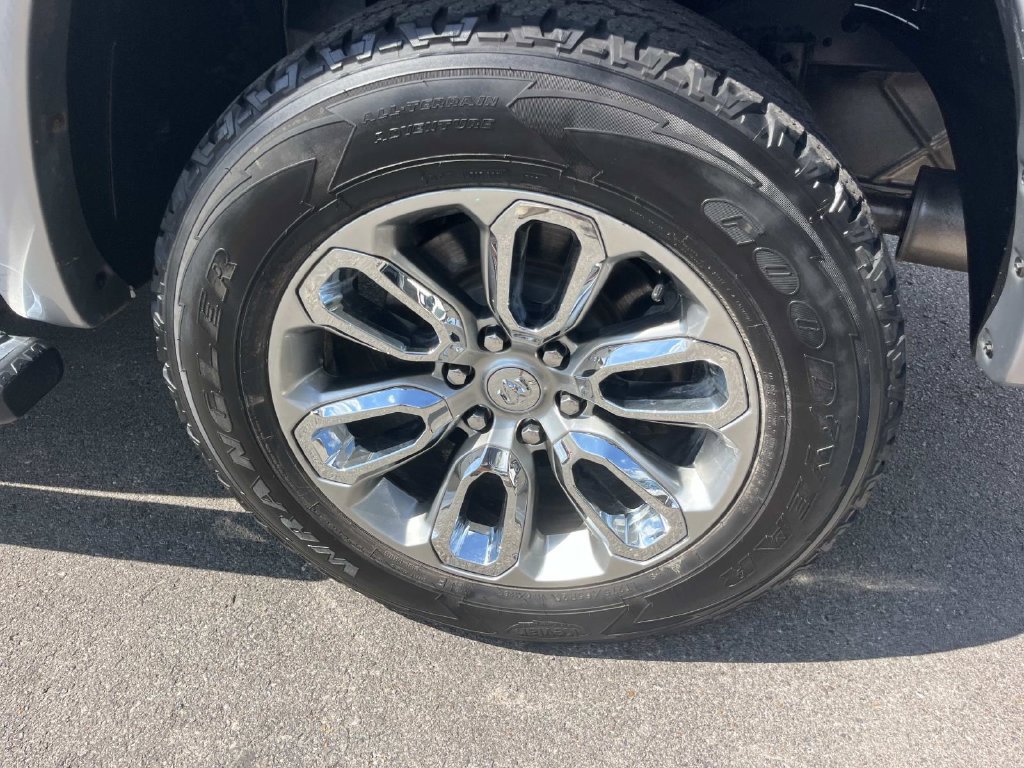 Used 2022 RAM 1500 Big Horn AWD/4WD image 14
