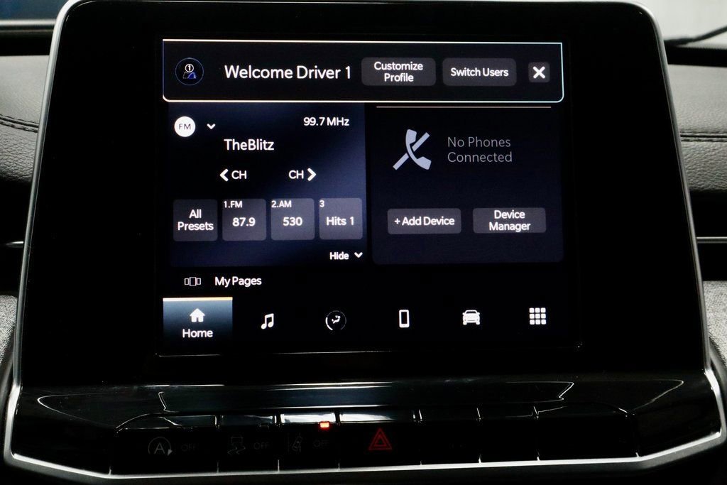 Used 2025 Jeep Compass Latitude image 10