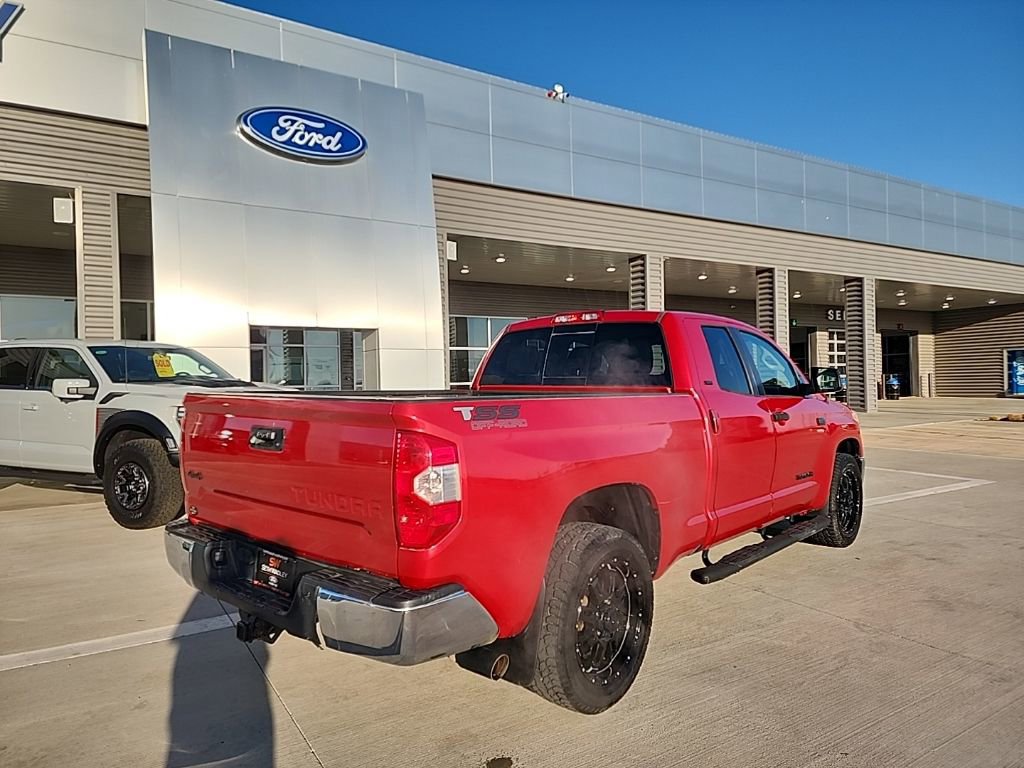 Used 2017 Toyota Tundra SR5 image 4