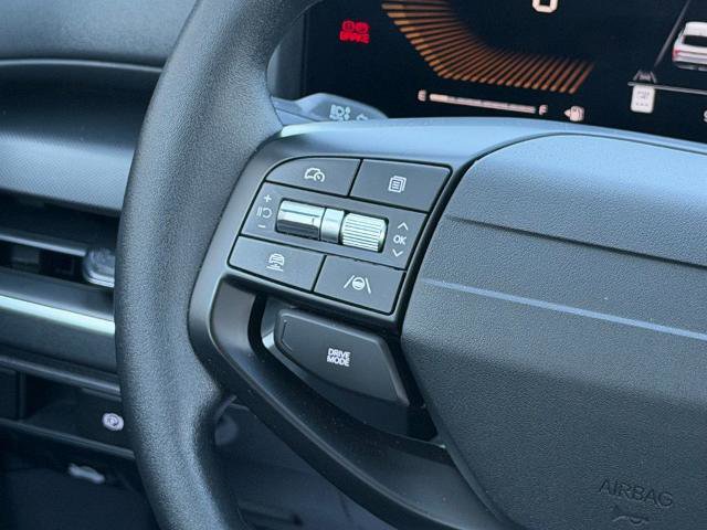 Used 2025 Kia K4 FWD image 16