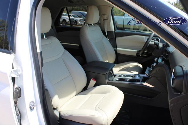 Certified 2022 Ford Explorer Platinum image 11
