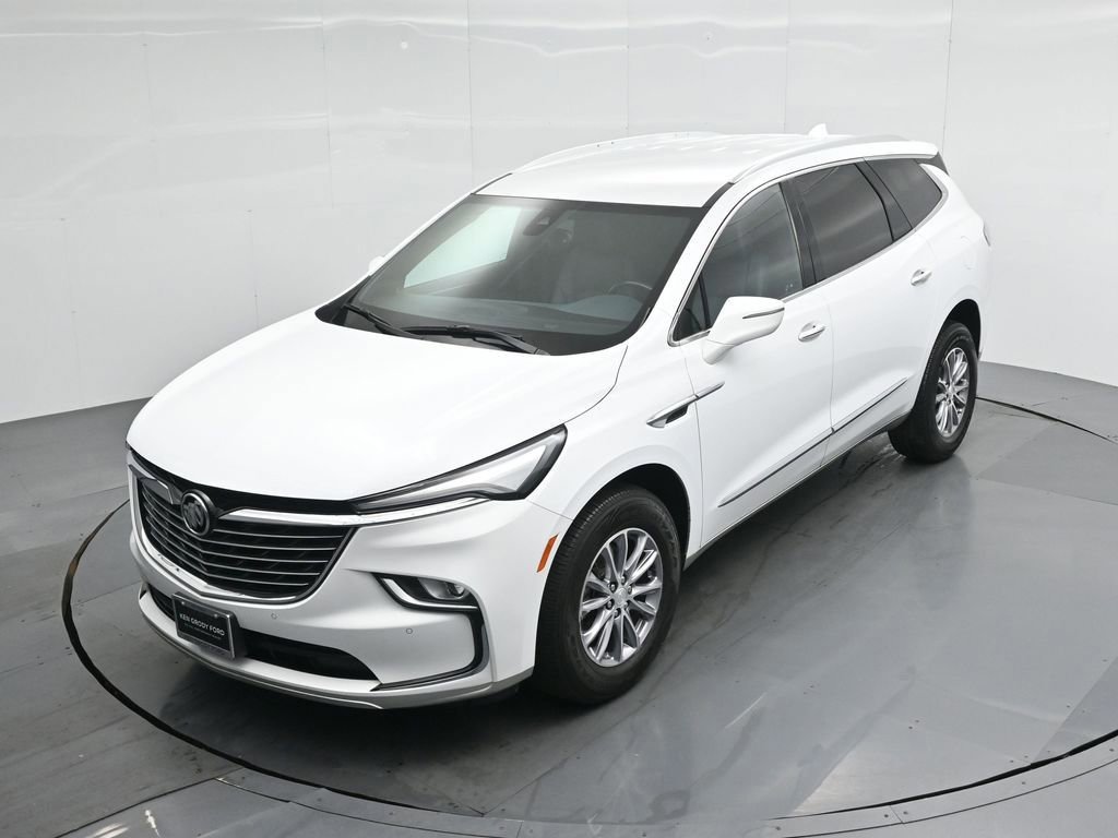 Used 2022 Buick Enclave Essence image 25