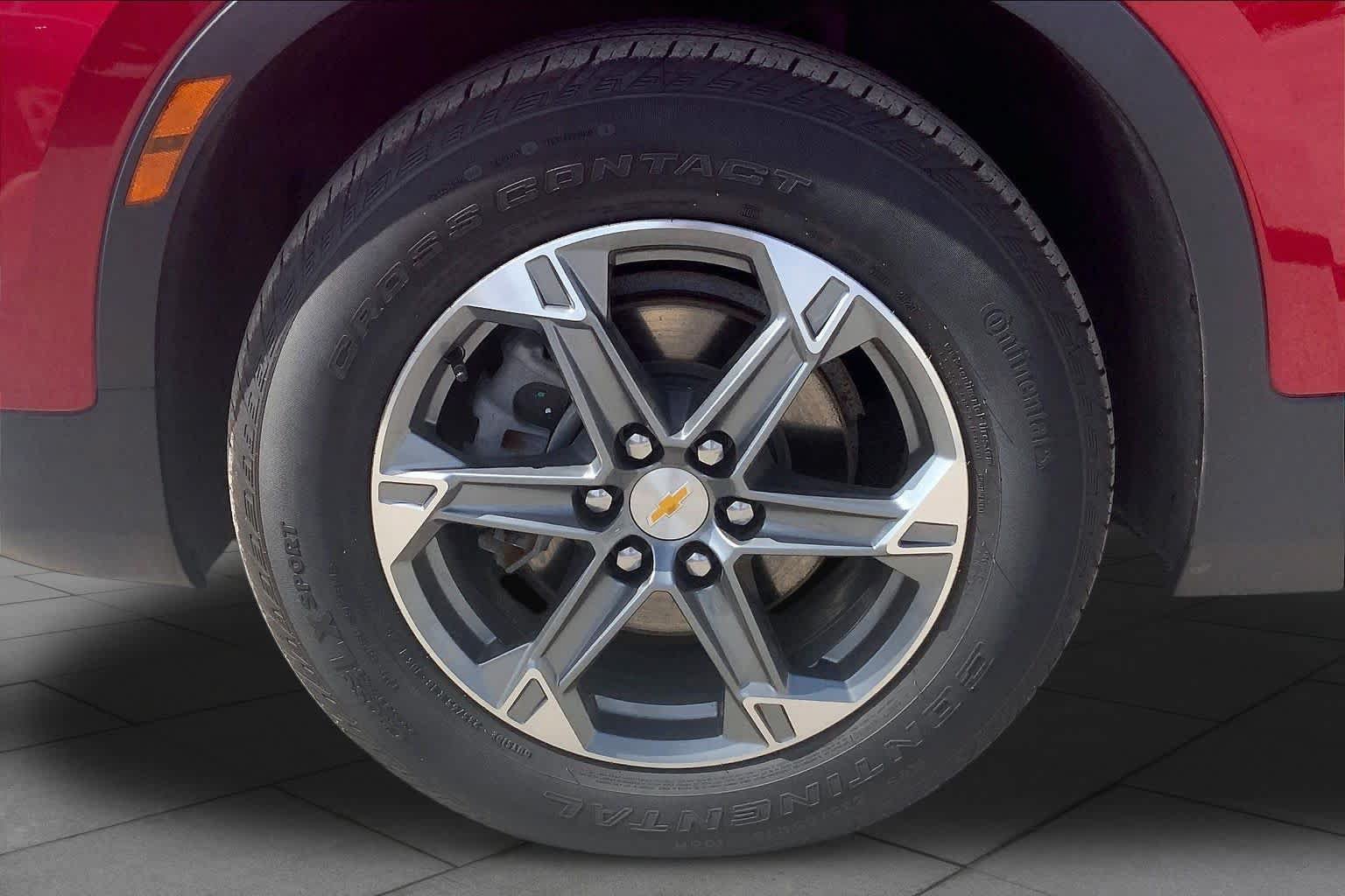Used 2024 Chevrolet Blazer LT w/ Convenience Package FWD image 10