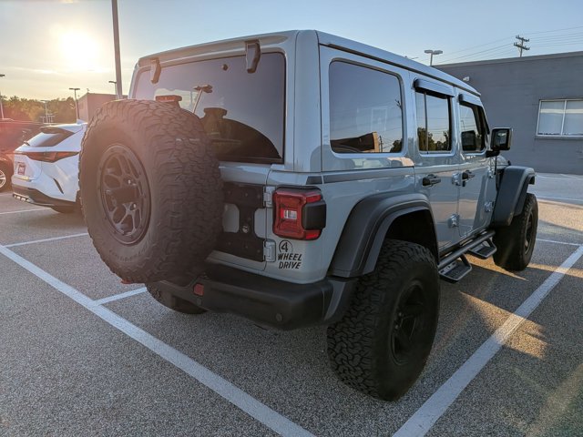 Used 2023 Jeep Wrangler Unlimited Rubicon w/ Xtreme 35 Tire Package AWD/4WD image 4