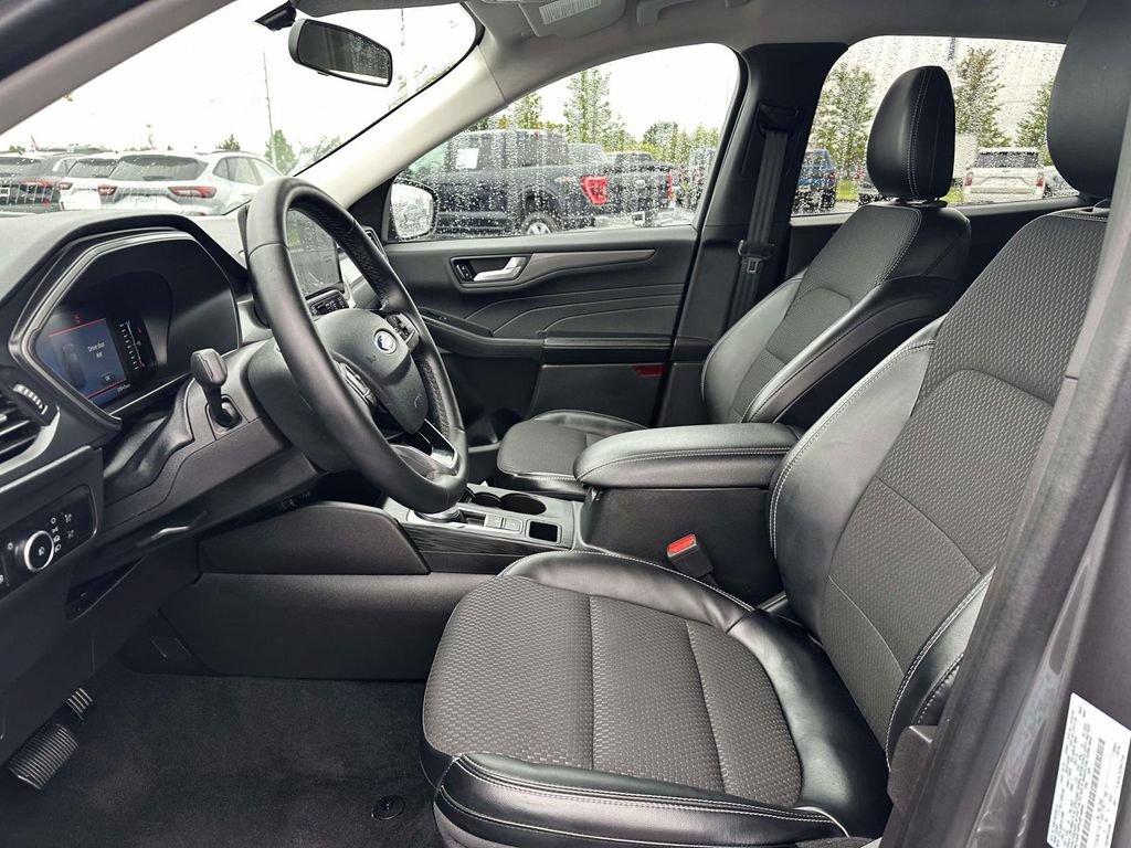 Certified 2023 Ford Escape SE FWD image 10