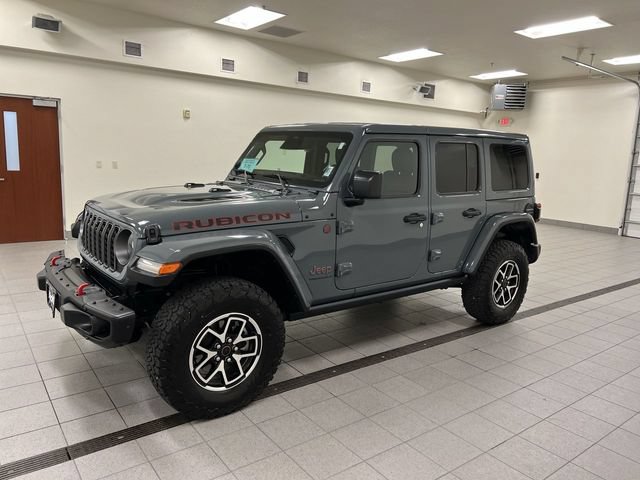Used 2025 Jeep Wrangler Unlimited Rubicon AWD/4WD image 4