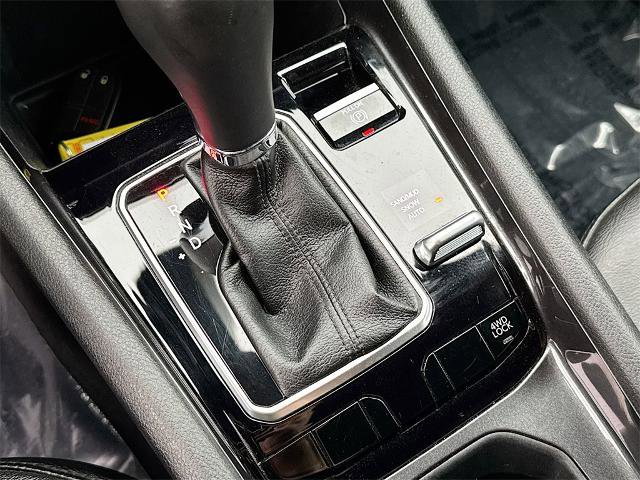 Used 2024 Jeep Compass Latitude image 14