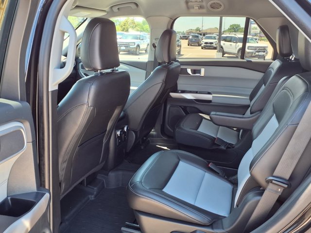 Certified 2024 Ford Explorer XLT w/ Equipment Group 202A AWD/4WD image 23