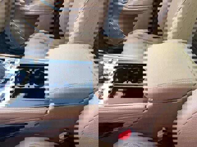 Used 2021 Jaguar F-PACE S image 35