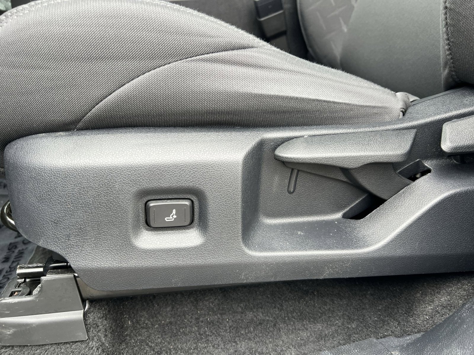 Used 2024 Toyota Tacoma SR RWD image 22
