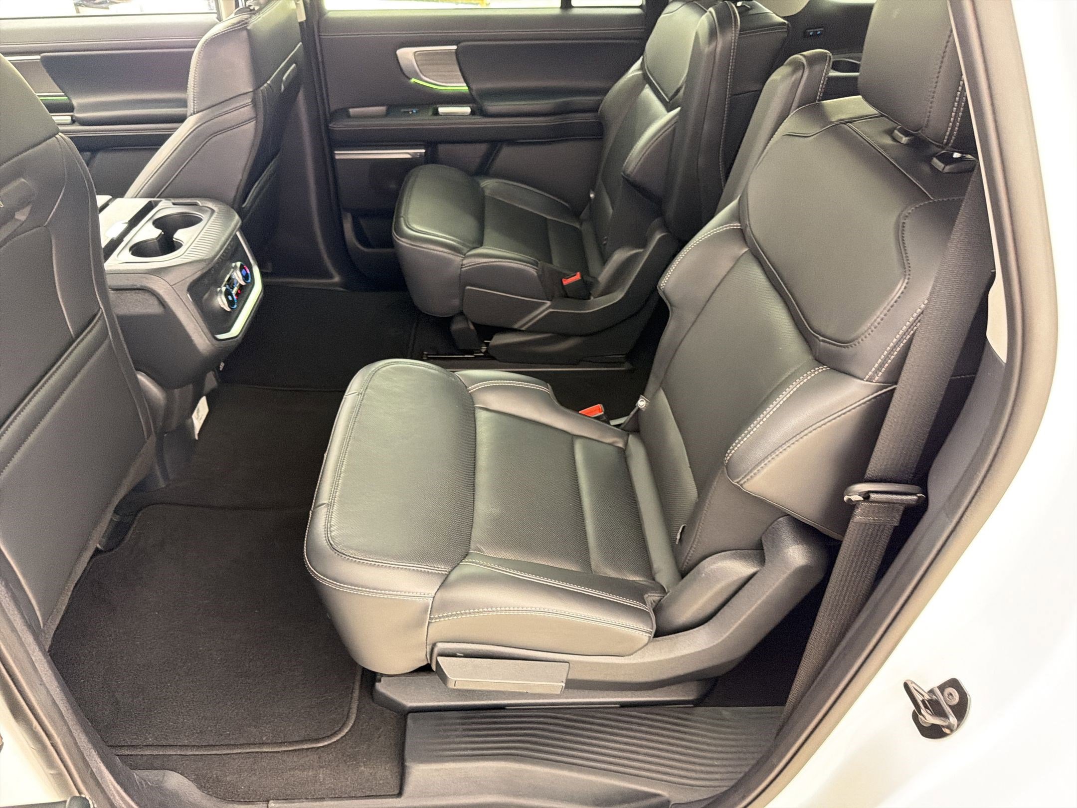Certified 2025 Ford Expedition Max Platinum AWD/4WD image 15