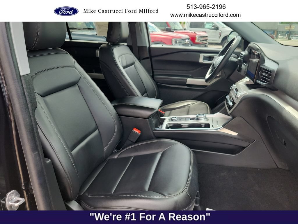 Certified 2023 Ford Explorer XLT w/ Equipment Group 202A AWD/4WD image 23