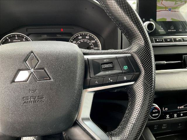 Used 2022 Mitsubishi Outlander SE AWD/4WD image 12