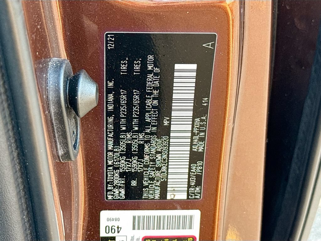 Used 2022 Toyota Sienna XLE w/ XLE Plus Package FWD image 34