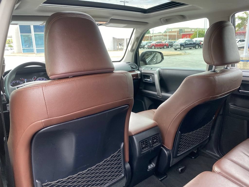 Used 2021 Toyota 4Runner Limited AWD/4WD image 30