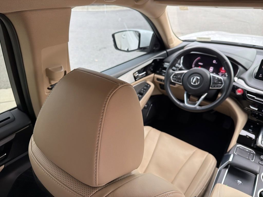 Used 2023 Acura MDX FWD w/ Technology Package image 17