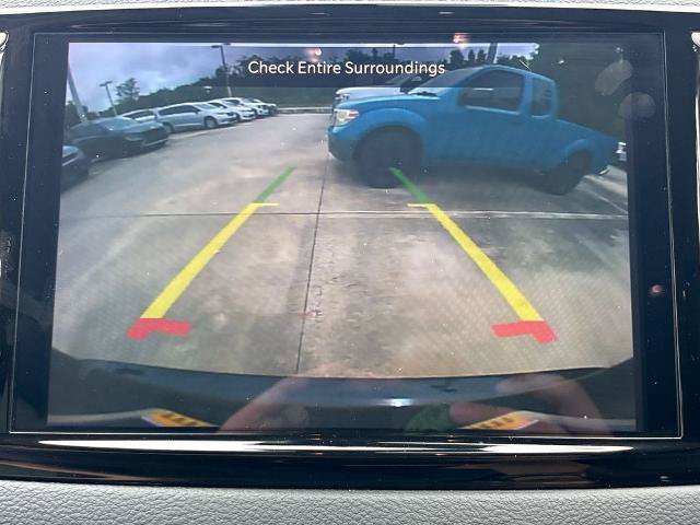 Used 2024 Chrysler Pacifica Touring-L FWD image 25