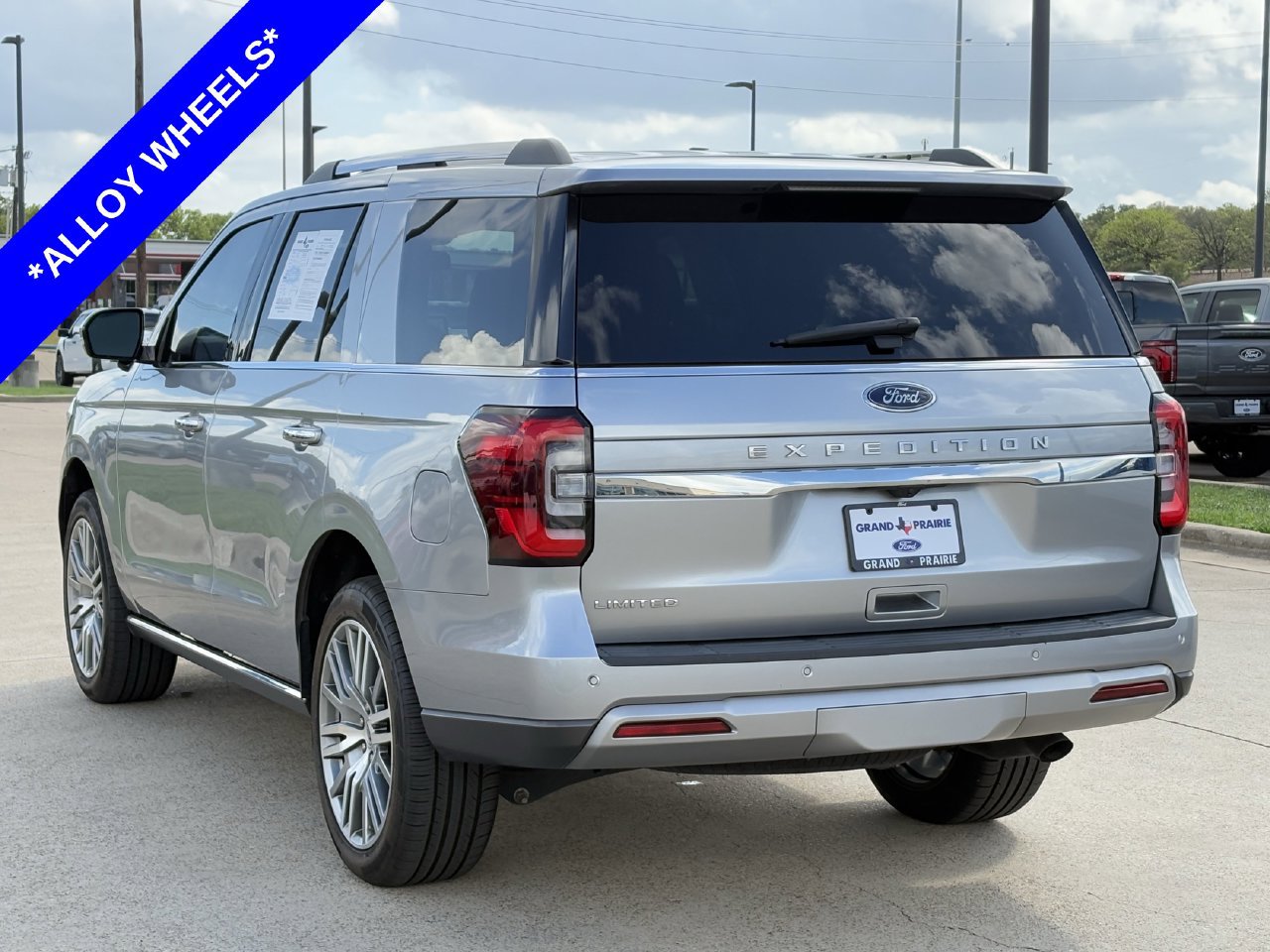 Certified 2024 Ford Expedition Limited RWD image 6