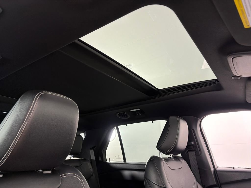 Certified 2023 Ford Explorer ST w/ Equipment Group 401A image 33