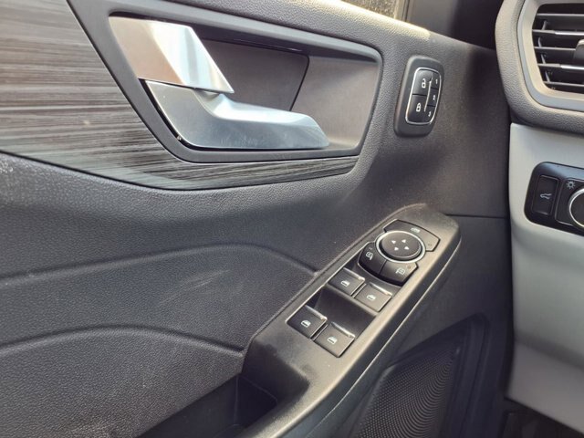 Certified 2023 Ford Escape Platinum AWD/4WD image 21