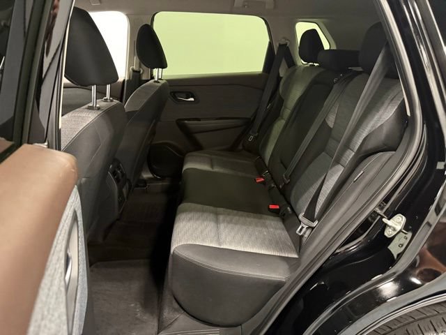 Used 2023 Nissan Rogue SV AWD/4WD image 32