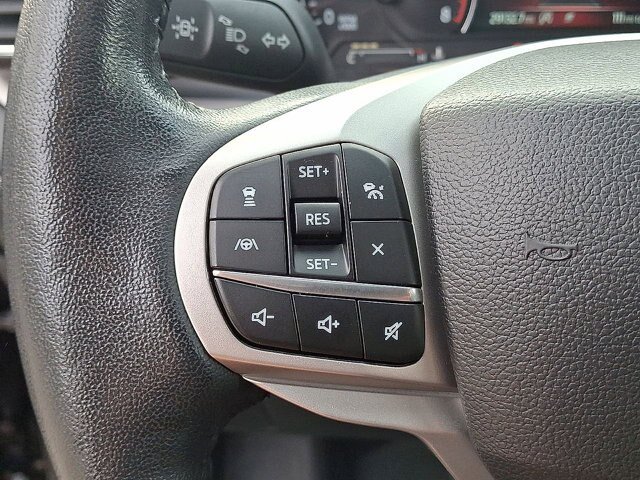 Certified 2024 Ford Explorer XLT w/ Equipment Group 202A AWD/4WD image 16