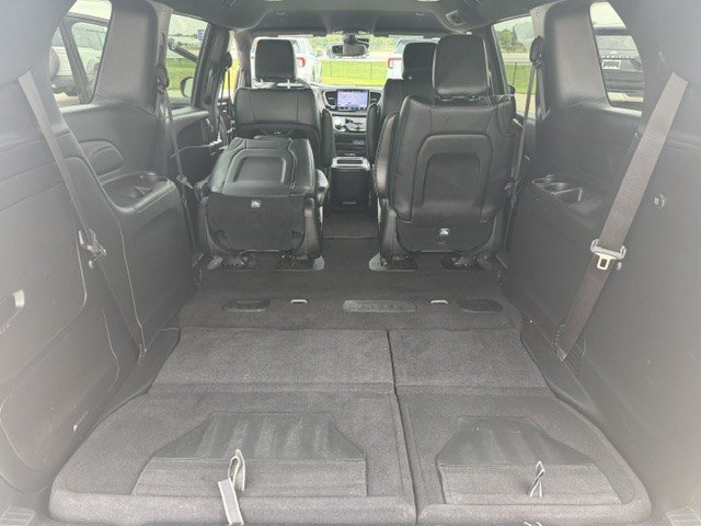 Used 2025 Chrysler Pacifica Select FWD image 34