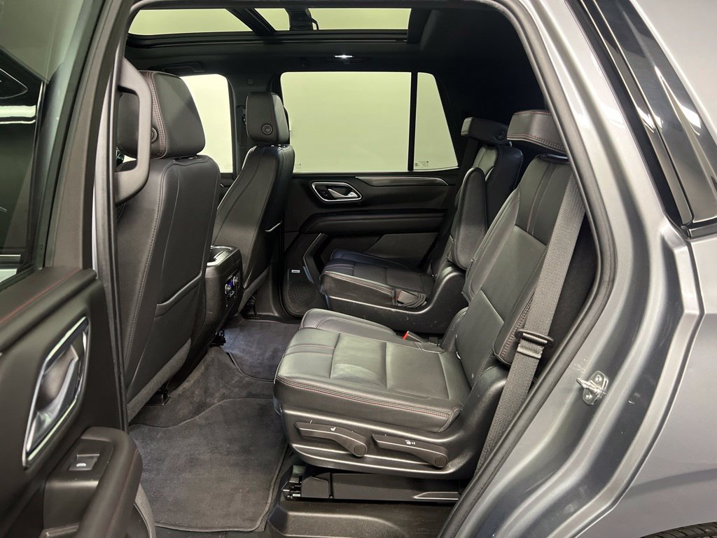 Used 2022 Chevrolet Tahoe RST w/ Luxury Package AWD/4WD image 24